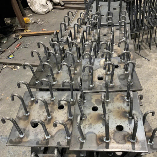 图纸中如何确定许昌预埋件的位置？